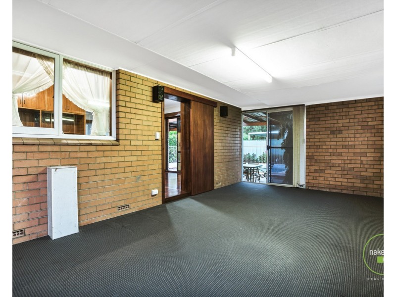 8 Hemeleers Street, Gosnells WA 6110