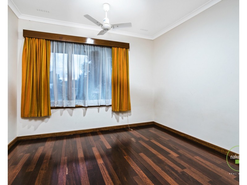 8 Hemeleers Street, Gosnells WA 6110