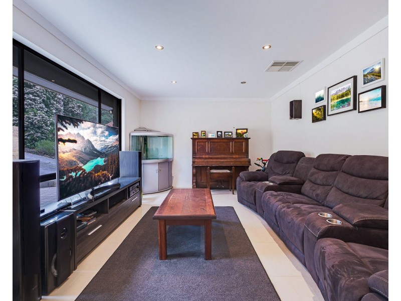 29 Harrison Road, Mount Richon WA 6112