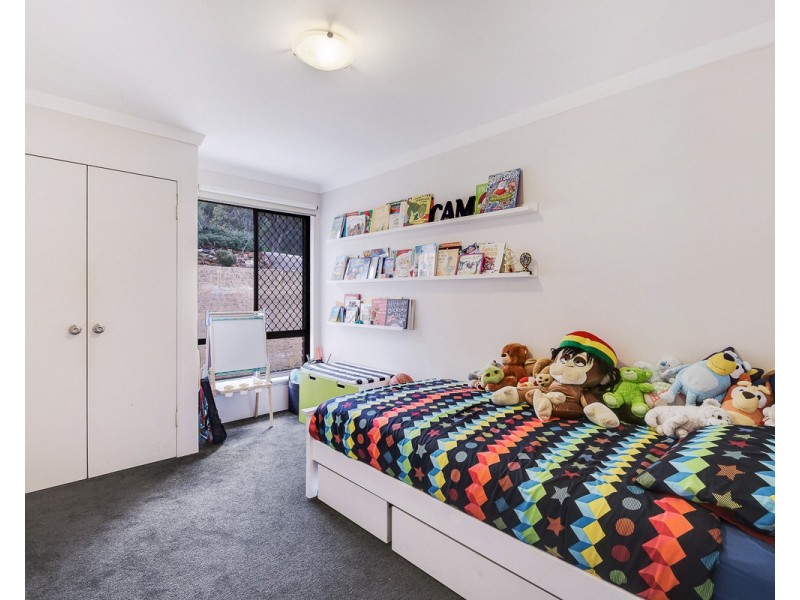 29 Harrison Road, Mount Richon WA 6112