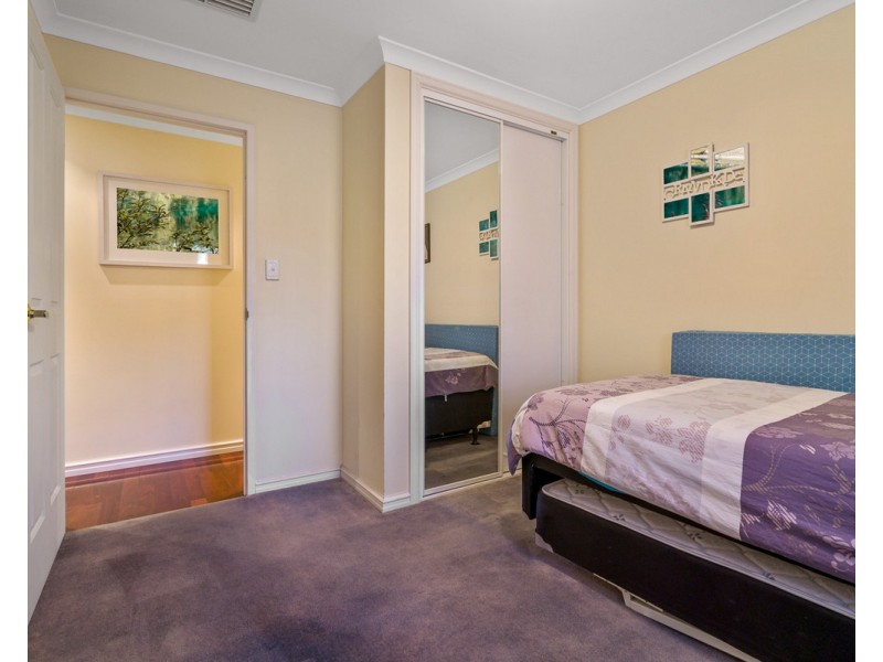 19 Opal Way, Mount Richon WA 6112