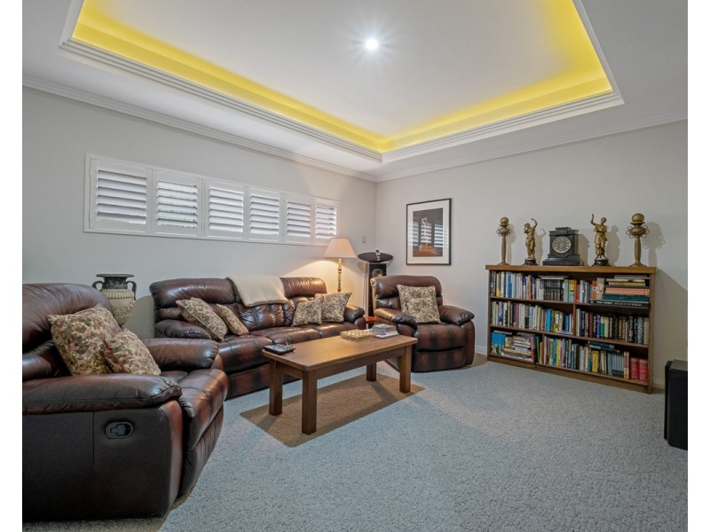 18 Maclean Street, Roleystone WA 6111