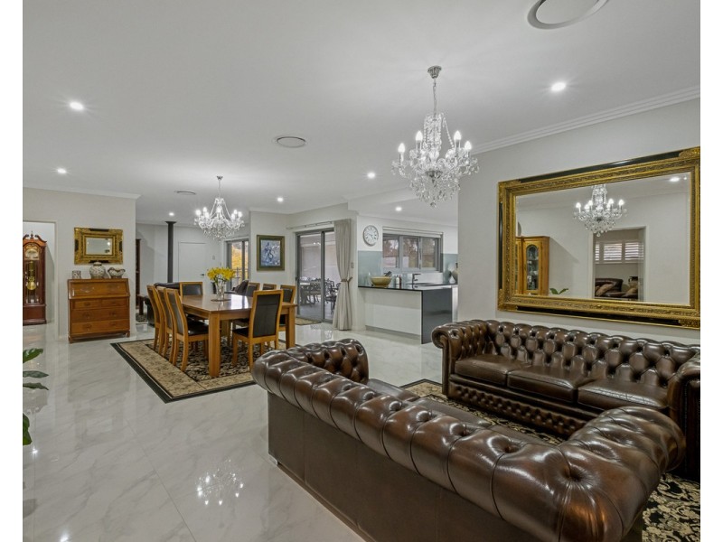 18 Maclean Street, Roleystone WA 6111