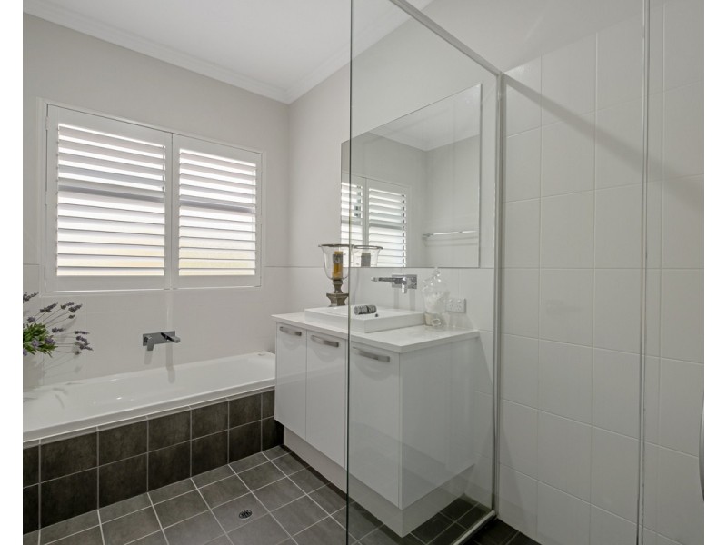 18 Maclean Street, Roleystone WA 6111