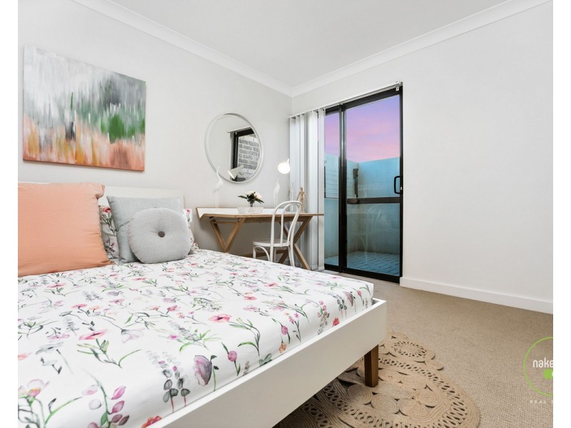 21/1 Glenariff Boulevard, Canning Vale WA 6155