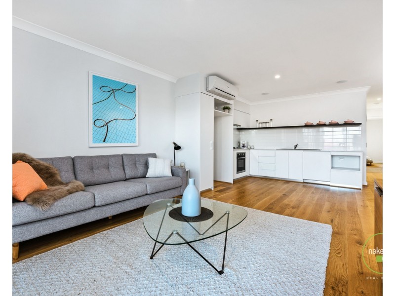 4/1 Glenariff Boulevard, Canning Vale WA 6155