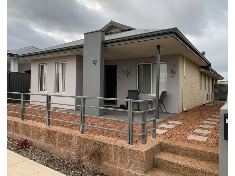 57 Barrington Avenue, Champion Lakes WA 6111
