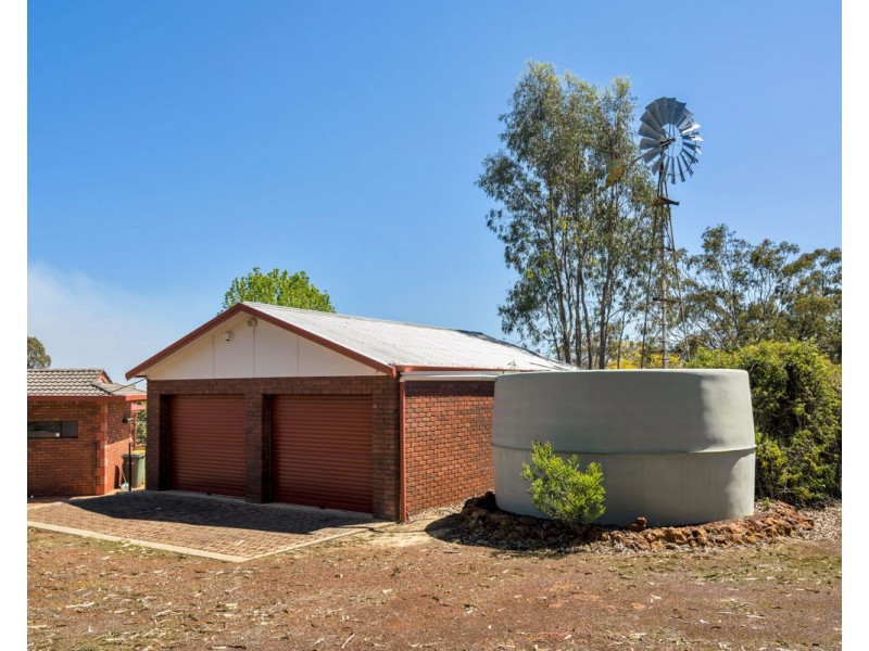 158 Springfield Road, Bedfordale WA 6112