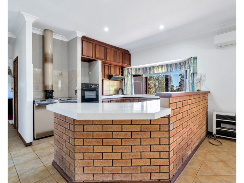 158 Springfield Road, Bedfordale WA 6112