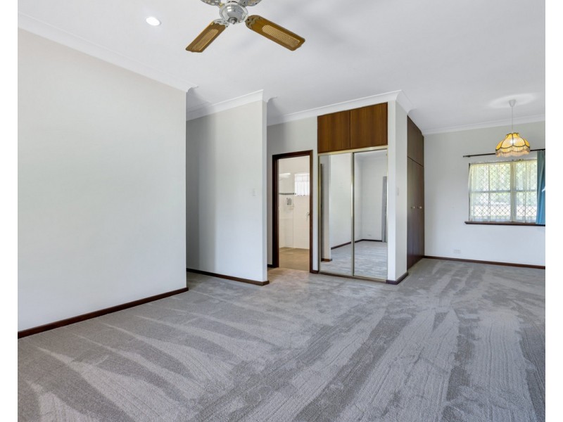 158 Springfield Road, Bedfordale WA 6112