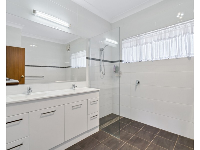 158 Springfield Road, Bedfordale WA 6112