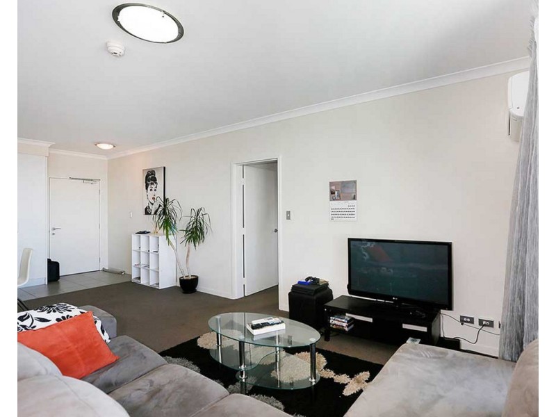 407/21 Malata Crescent, Success WA 6164