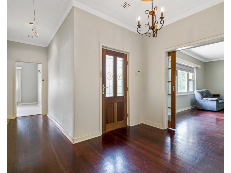 63 Dmietrieff Road, Bedfordale WA 6112