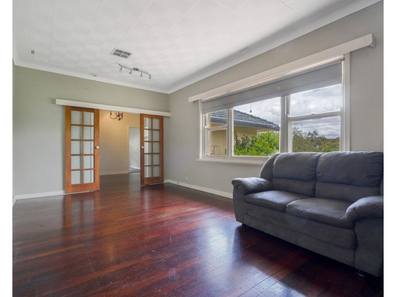 63 Dmietrieff Road, Bedfordale WA 6112