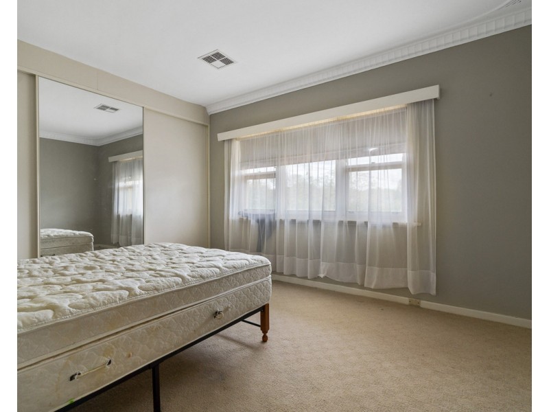 63 Dmietrieff Road, Bedfordale WA 6112