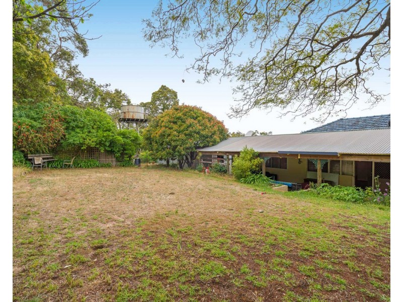 63 Dmietrieff Road, Bedfordale WA 6112