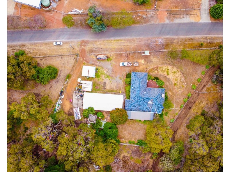 63 Dmietrieff Road, Bedfordale WA 6112