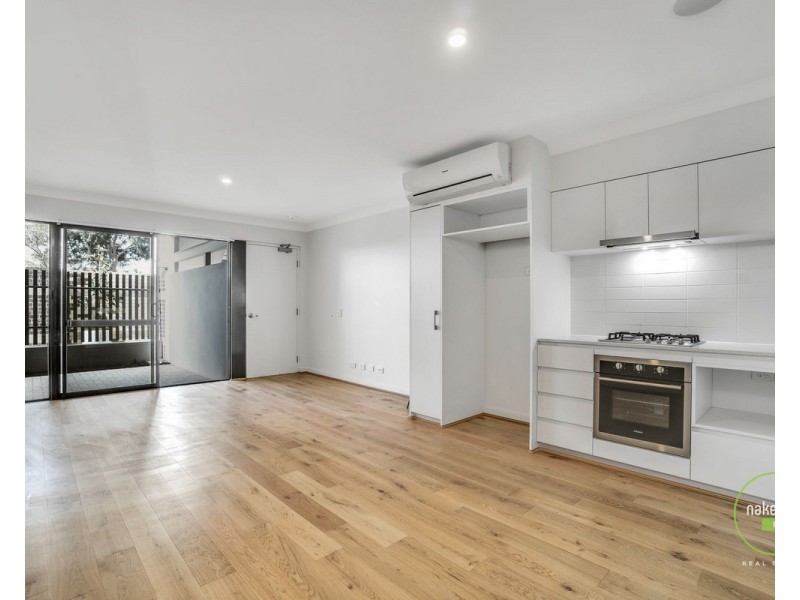 17/1 Glenariff Boulevard, Canning Vale WA 6155