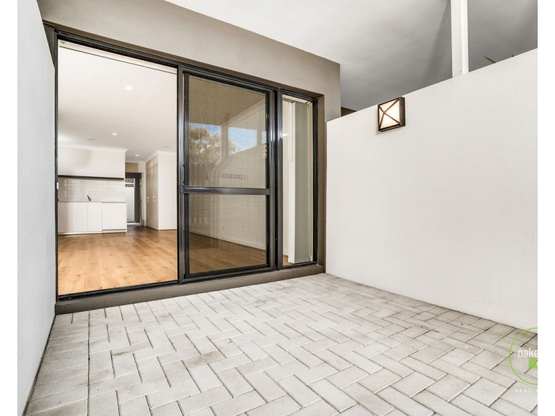 17/1 Glenariff Boulevard, Canning Vale WA 6155