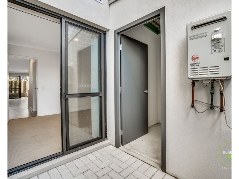 17/1 Glenariff Boulevard, Canning Vale WA 6155