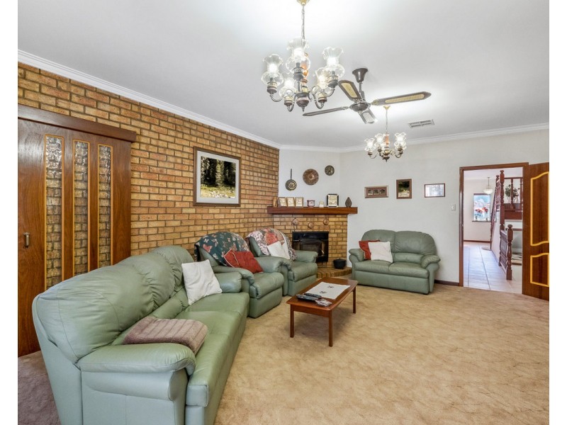 73 Owtram Road, Armadale WA 6112