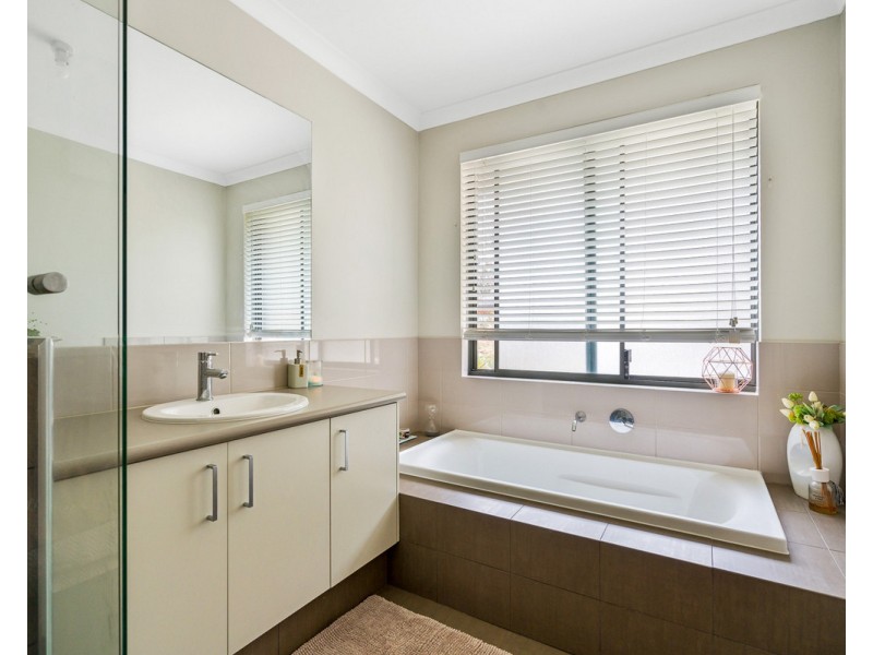 11 Meldrum Loop, Bedfordale WA 6112