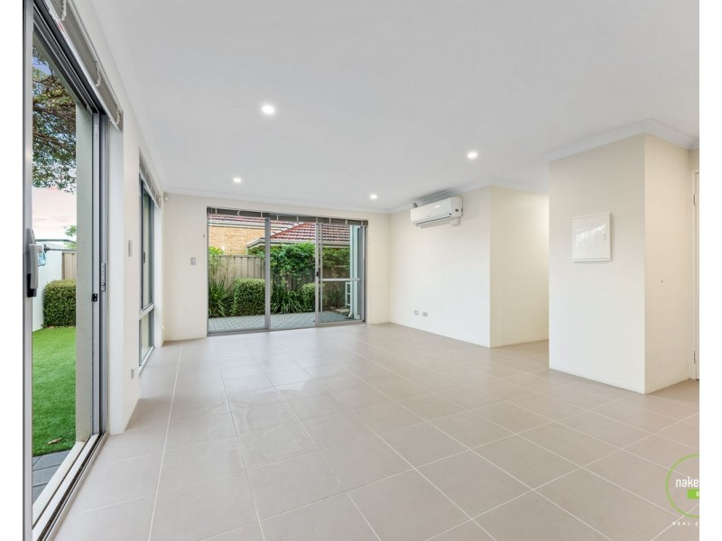 1/12 Heath Road, Kalamunda WA 6076