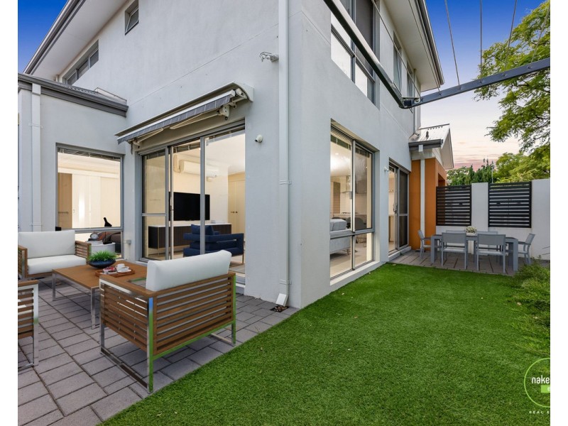 1/12 Heath Road, Kalamunda WA 6076