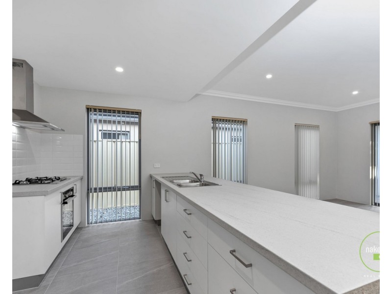 12 Vermouth Promenade, Maddington WA 6109