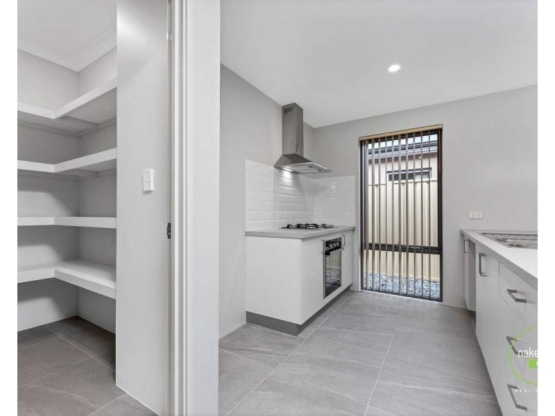 12 Vermouth Promenade, Maddington WA 6109