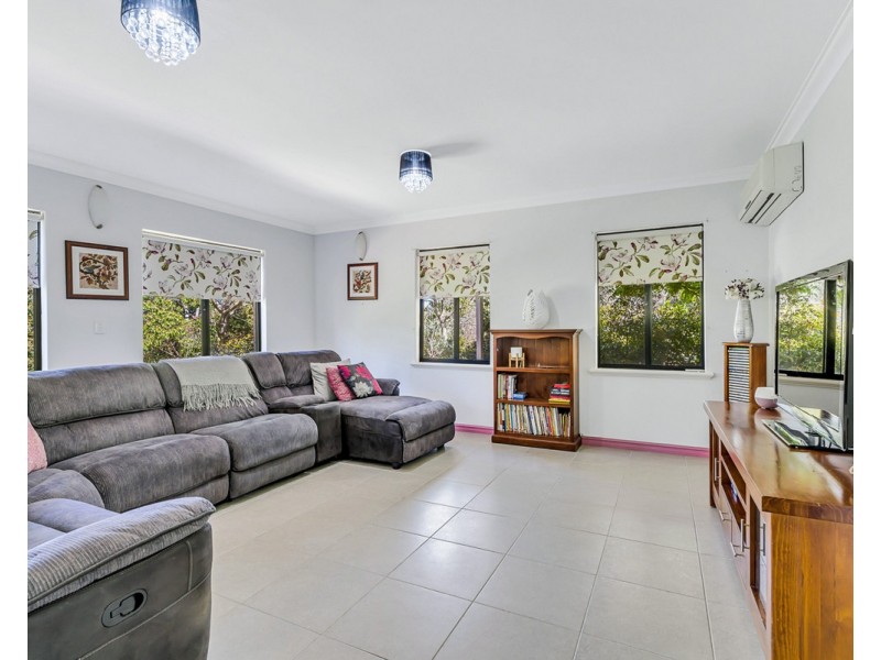 66 Wallangarra Drive, Bedfordale WA 6112