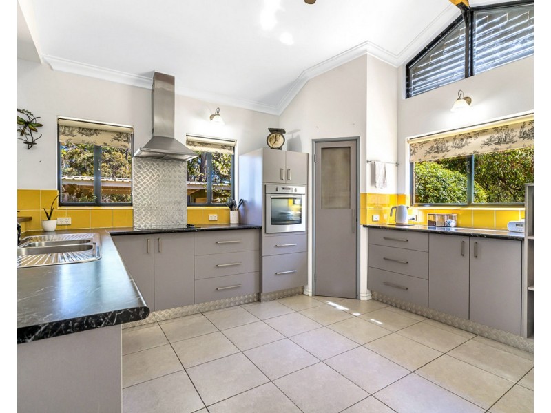 66 Wallangarra Drive, Bedfordale WA 6112