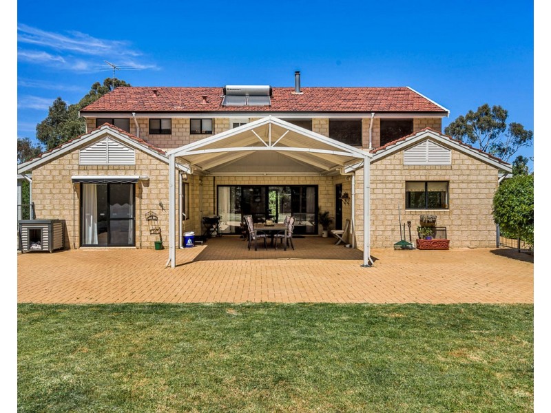 66 Wallangarra Drive, Bedfordale WA 6112