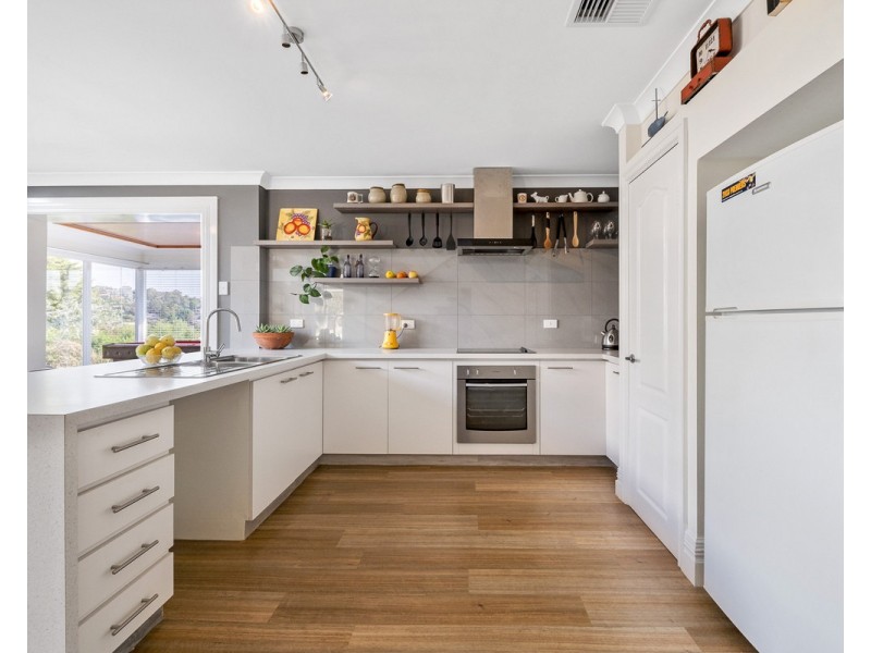 18 Angorra Road, Mount Nasura WA 6112