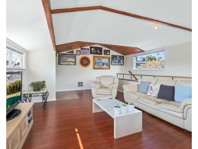 18 Angorra Road, Mount Nasura WA 6112