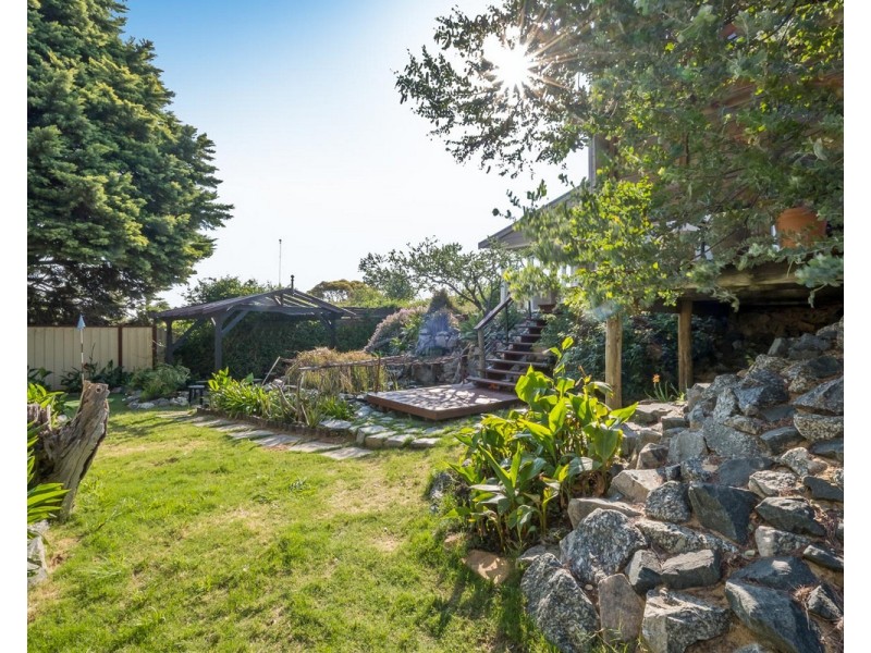 18 Angorra Road, Mount Nasura WA 6112