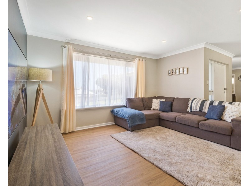 11 Angorra Road, Mount Nasura WA 6112