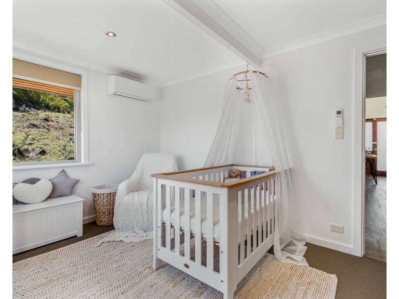 4 Old Coach Place, Roleystone WA 6111