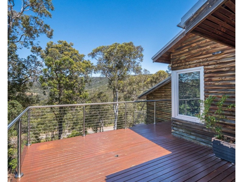 4 Old Coach Place, Roleystone WA 6111