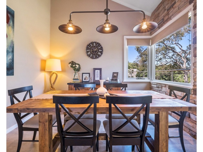 4 Old Coach Place, Roleystone WA 6111