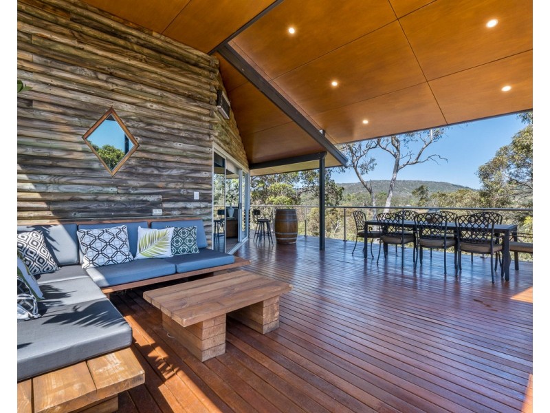 4 Old Coach Place, Roleystone WA 6111