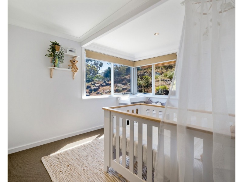 4 Old Coach Place, Roleystone WA 6111