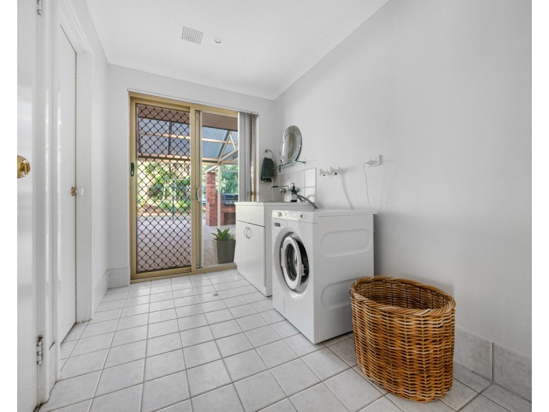 28 Rubida Rise, Roleystone WA 6111