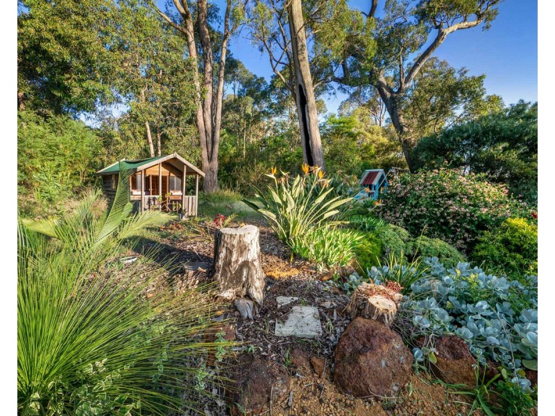 28 Rubida Rise, Roleystone WA 6111