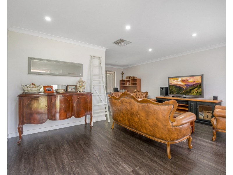 38 Cowan Street, Armadale WA 6112