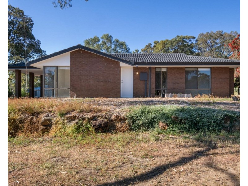 688 Albany Highway, Bedfordale WA 6112