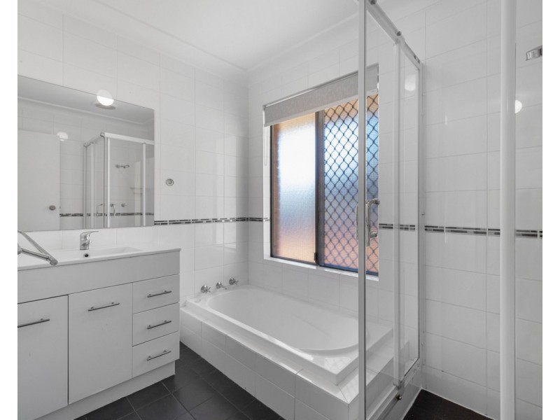 688 Albany Highway, Bedfordale WA 6112