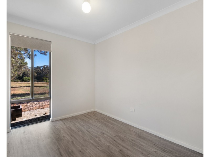 688 Albany Highway, Bedfordale WA 6112