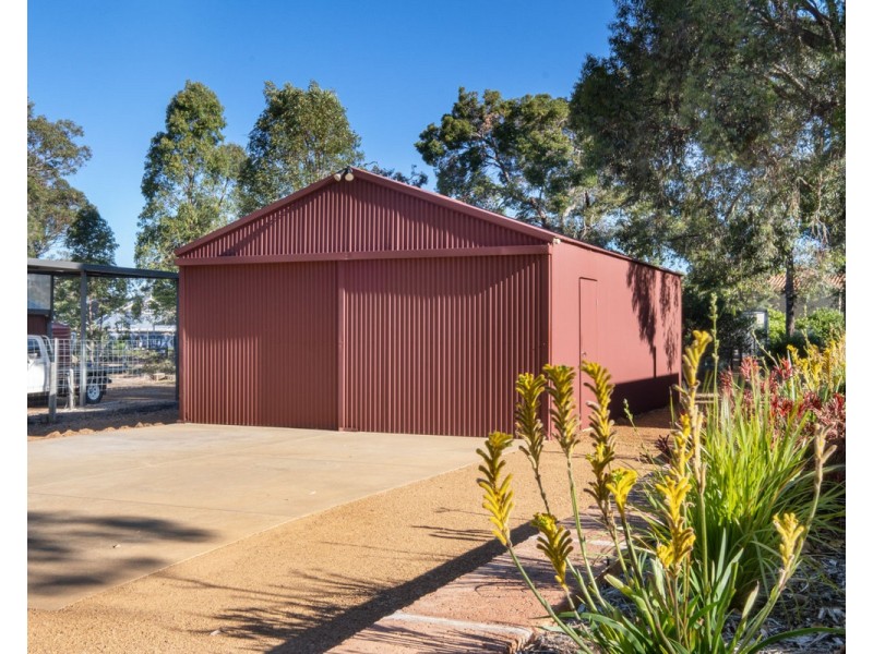 6 Grono Road, Bedfordale WA 6112