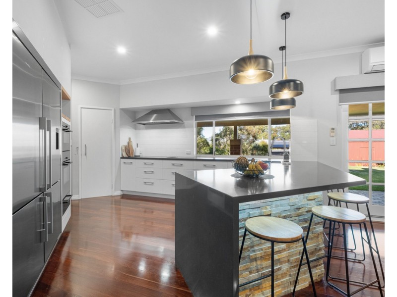 6 Grono Road, Bedfordale WA 6112